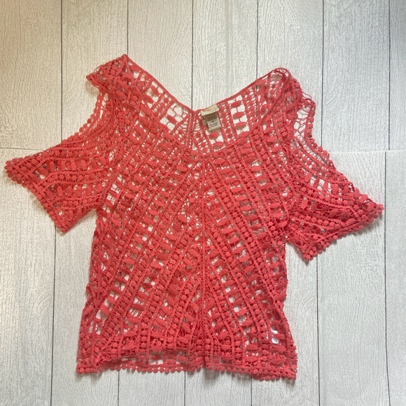 Women’s off shoulder top. Size medium Daytrip - Picture 1 of 3